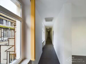 CAM03260G0-PR0012-STILL002