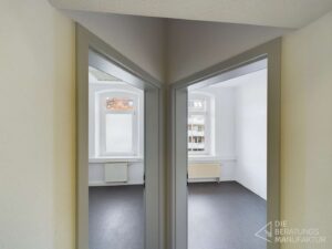 CAM03260G0-PR0012-STILL005